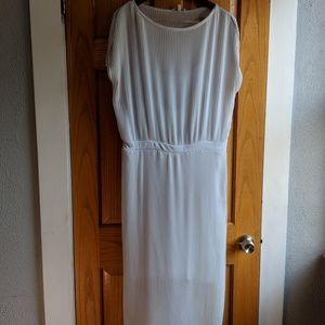 Anthropologie Bordeax smocked dress